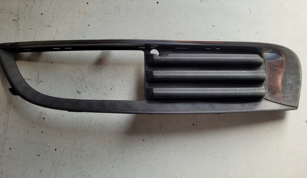 Купить Решётка левая бампера перед insignia a 13238370