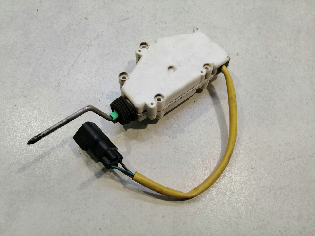 фото №7, Привод крышка заливной alhambra 2.0 8v 7m0959775c