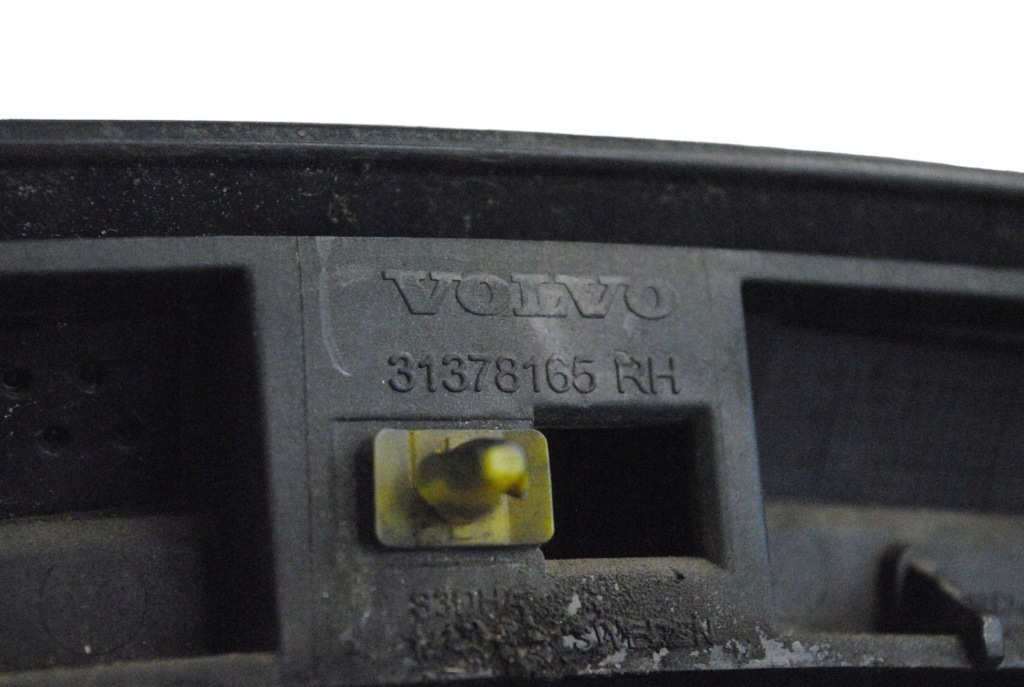 фото №6, Volvo xc90 2015 задняя сторона правая молдинг / накладка na крыло передний