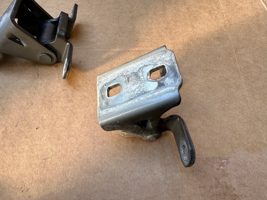 фото №7, Opel meriva b петли дверь правый перед z177 пассажир