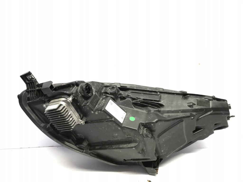 Tesla model y 2021 перед сторона права лампа передня 151495300d Ціна