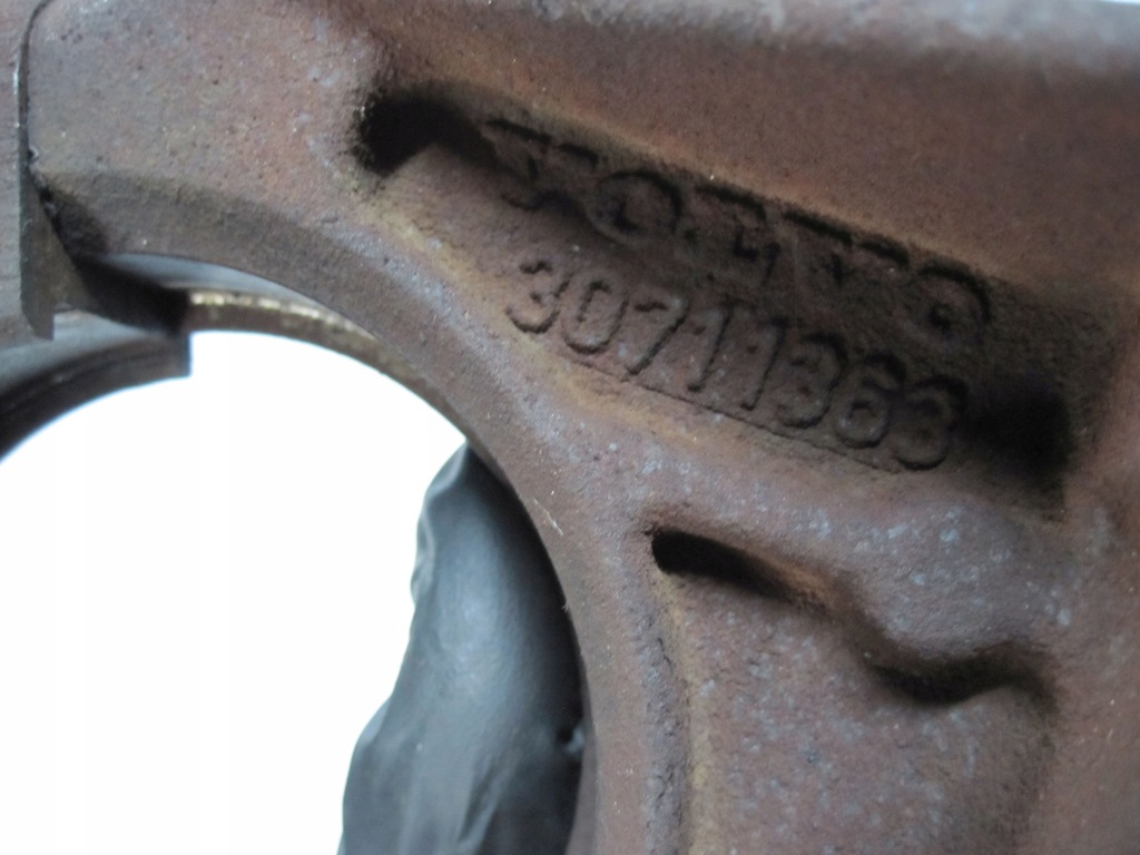 фото №5, Volvo xc90 2.4 d 07r.185km d5244t 30711363 підпора піввісь