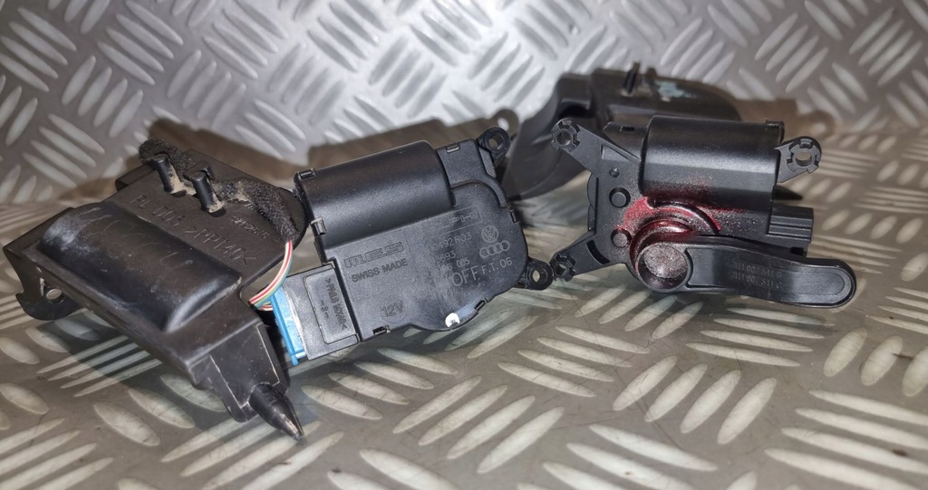 фото №7, Vw multivan transporter t5 моторчик крышка обдув отопителя 7h1907511b c