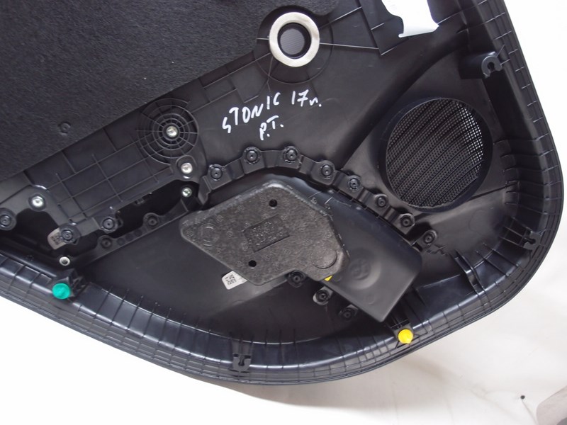 фото №13, Обшивка дверь правый задняя kia stonic 2017r