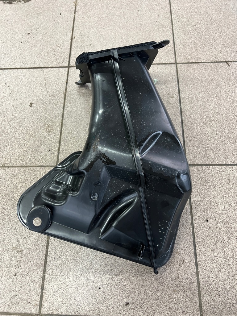 фото №1, Tesla model y канал труба впуск воздуха