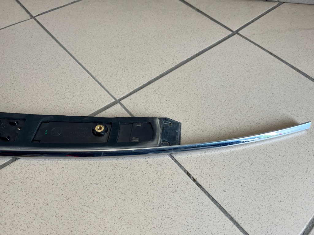 фото №9, Молдинг крышки багажника задняя задняя skoda superb iii 3 kombi lift 3v9