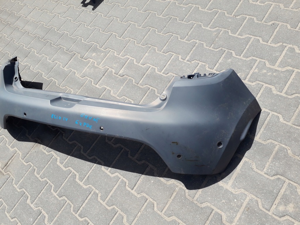 Бампер задняя renault clio iv на 6 pdc Оригинал