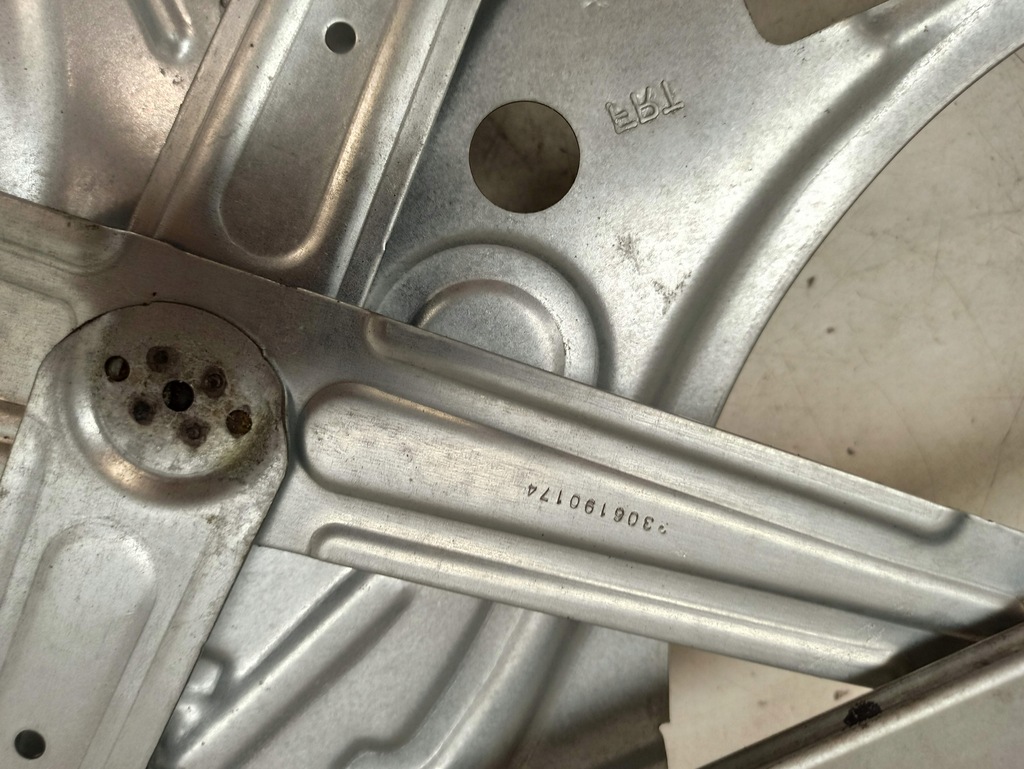 фото №8, Hyundai ix35 lift механизм стекло правый перед