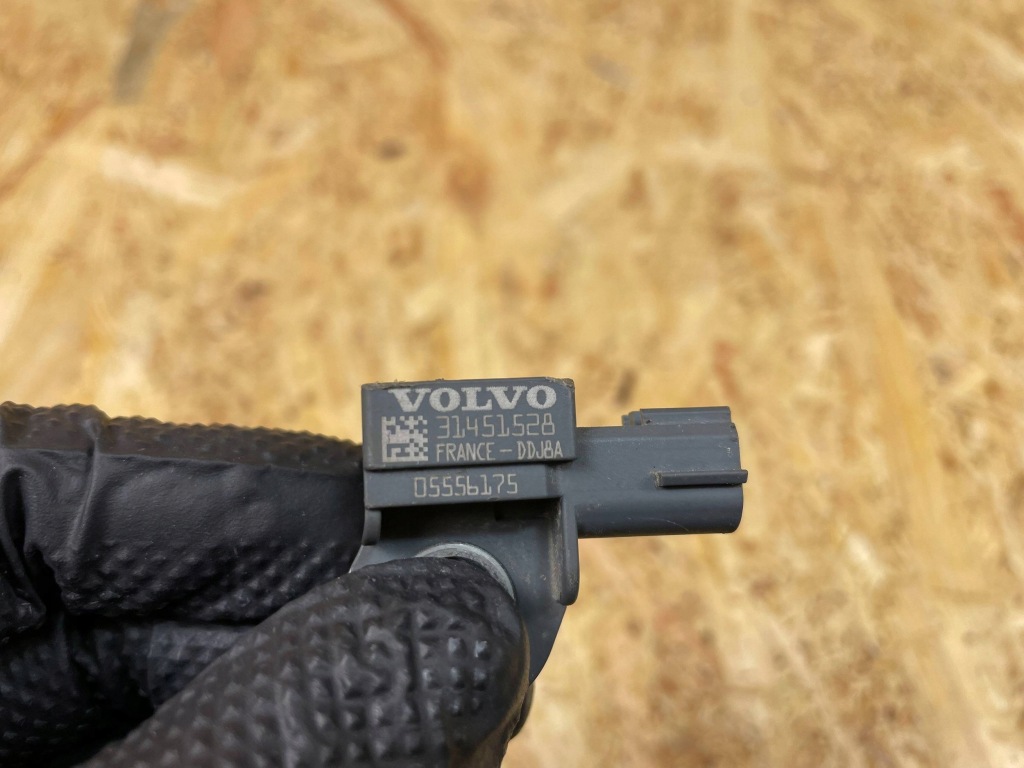 фото №11, Датчик удара ударный штекер volvo xc90 ii xc60 ii xc40 31451528