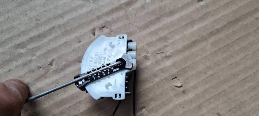 фото №7, Sq8 4m rsq8 q8 датчик рівня пального бензин 4.0 tfsi sq7 4m