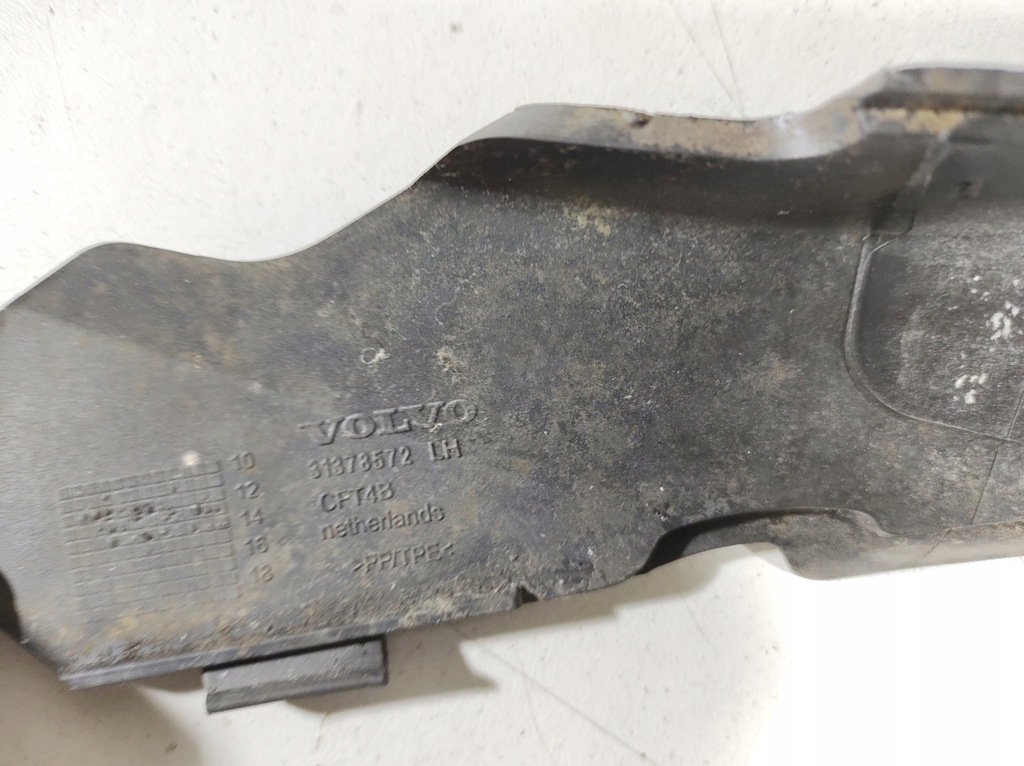 фото №15, Volvo v40 12- молдинг стекло левая