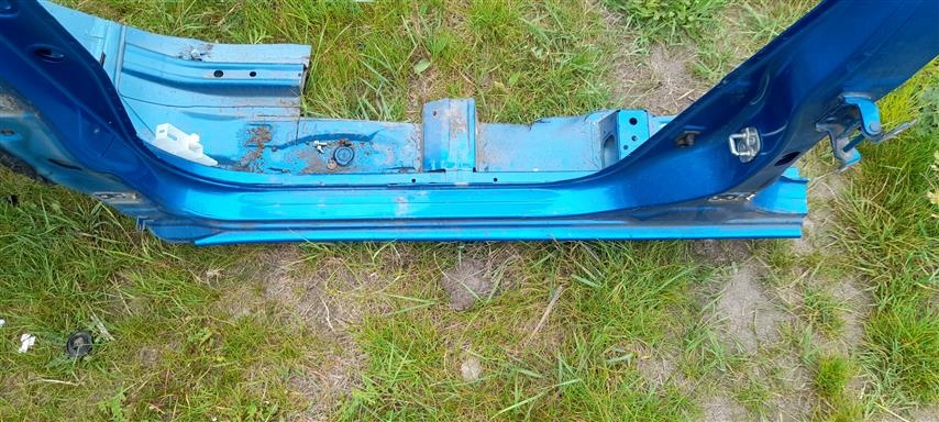 фото №4, Nissan micra k13 блок двигуна поріг лівий 5d