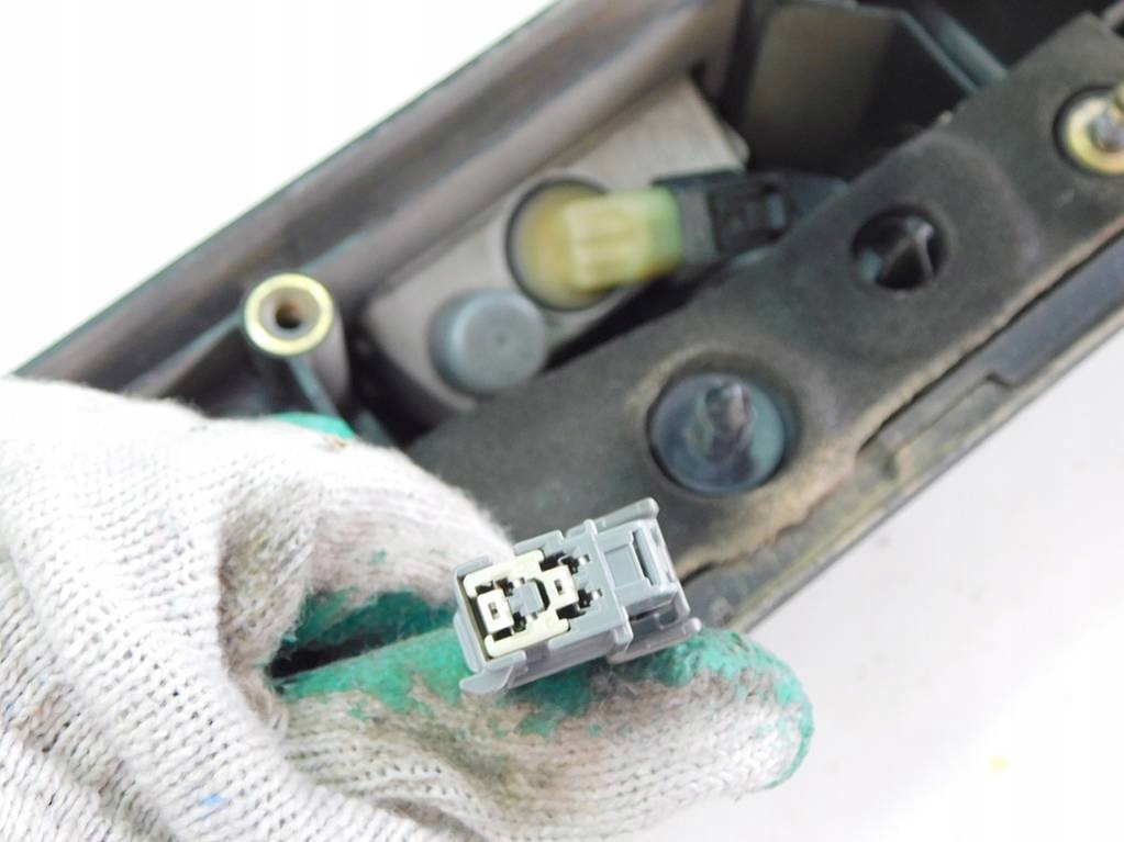 фото №13, Discovery iii l319 04r підсвітка номерного знака reje