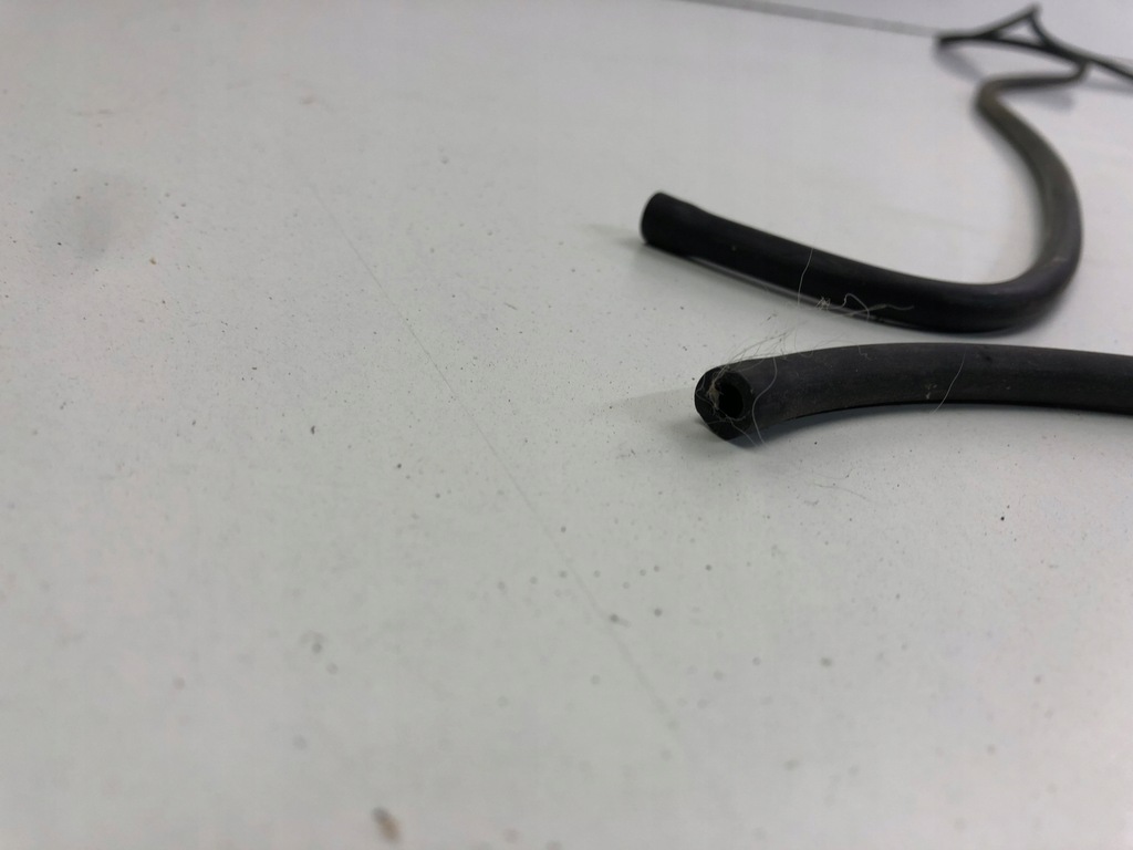 фото №4, Renault laguna ii wąż шланг распылителя