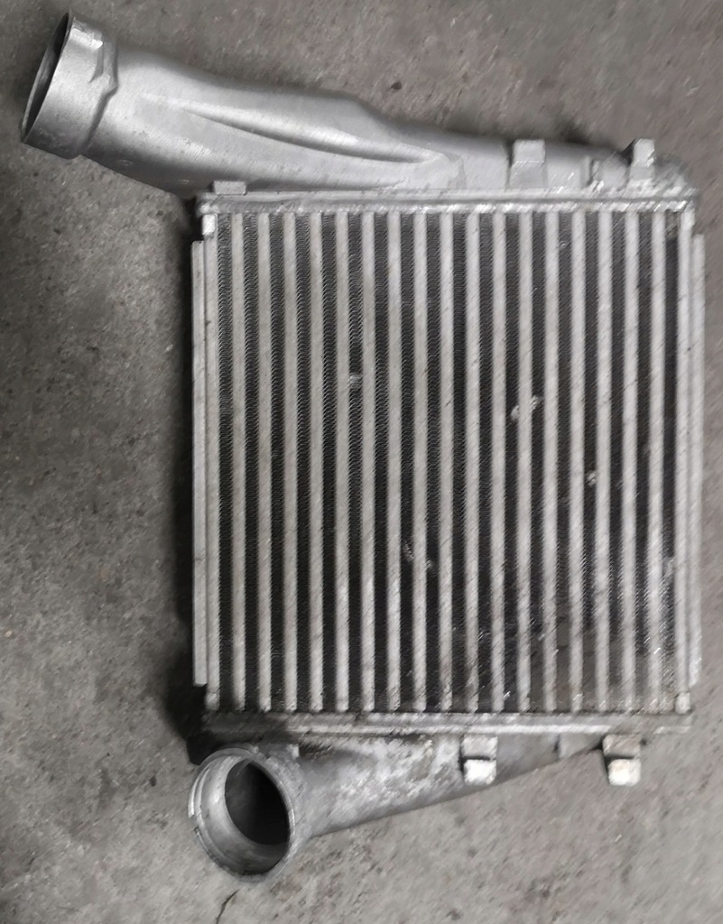 фото №1, Інтеркулер porsche cayenne gts 7l5145804d