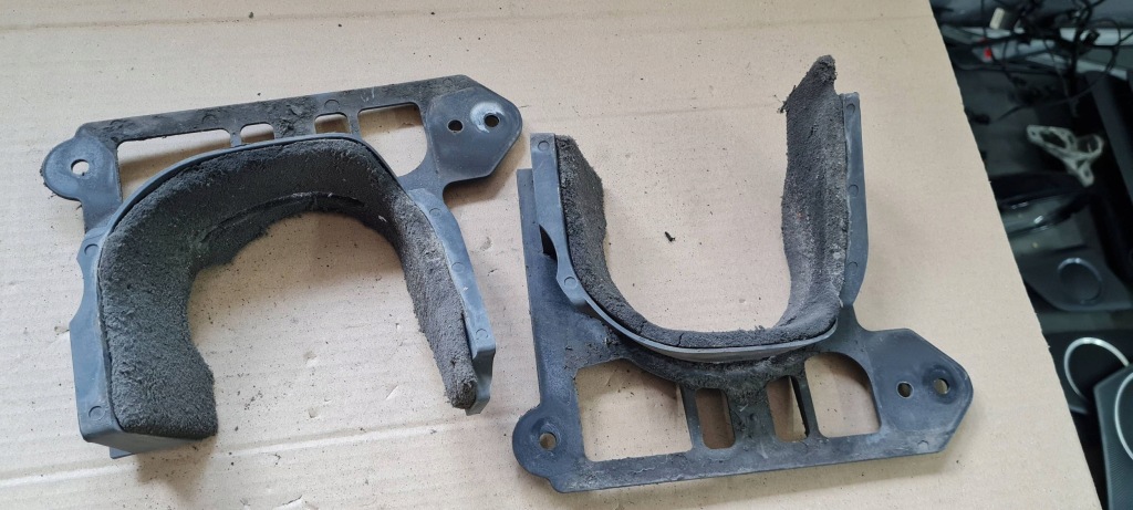 A4 b8 рестайлинг  накладка p[ółosi рулевой рейки левая правая комплект 8k0863189 8k0863190 Оригинал