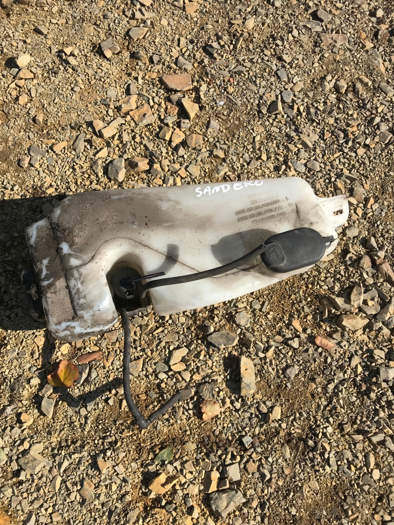 фото №1, Бачок омывателя dacia sandero 8200210002l