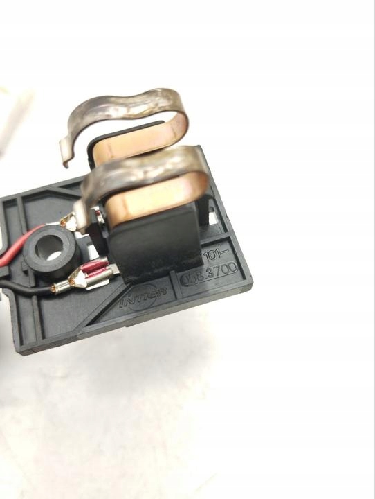 Реле rolls-royce ghost 2010 0583700 в Україні