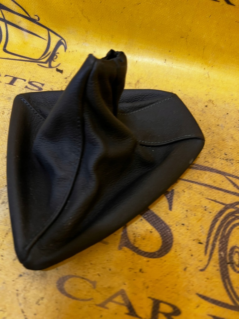 Чехол обшивка выборщик передач bmw e92 Недорого