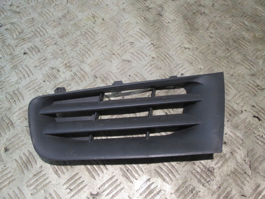 фото №1, Решётка бампера правая перед renault megane ii 02- 8200412381