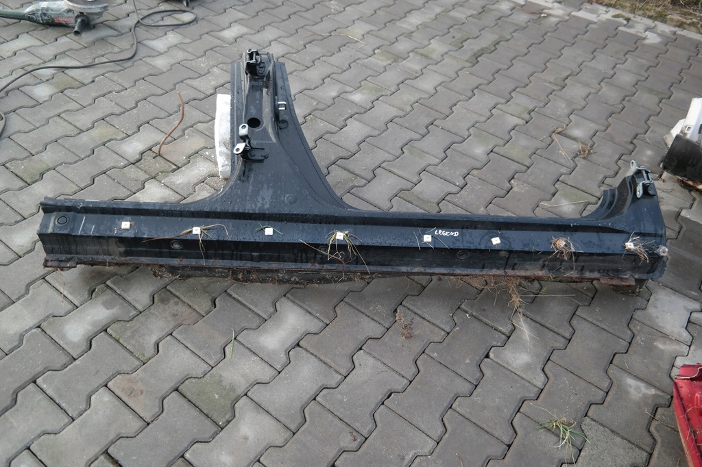 фото №1, Legend iv порог правый