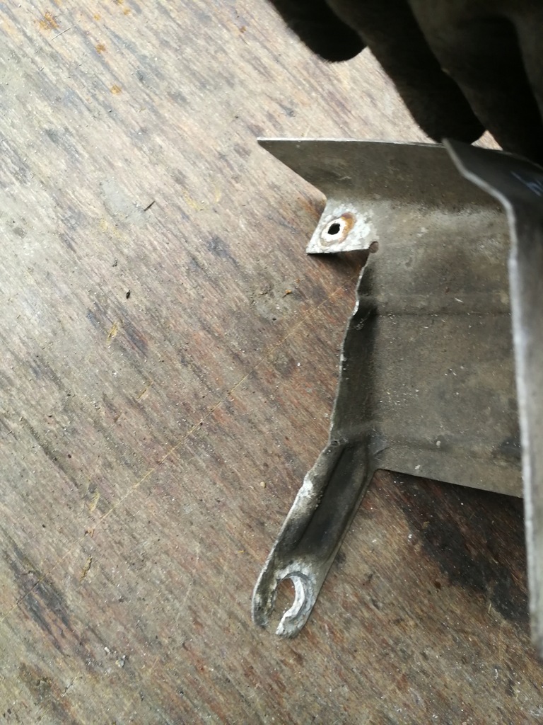 фото №4, Захист теплова важеля перед bmw e30