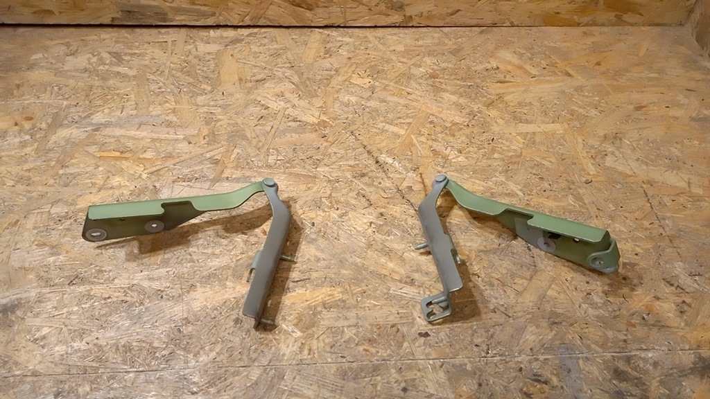 фото №4, Citroen c3 pluriel петля капот левый