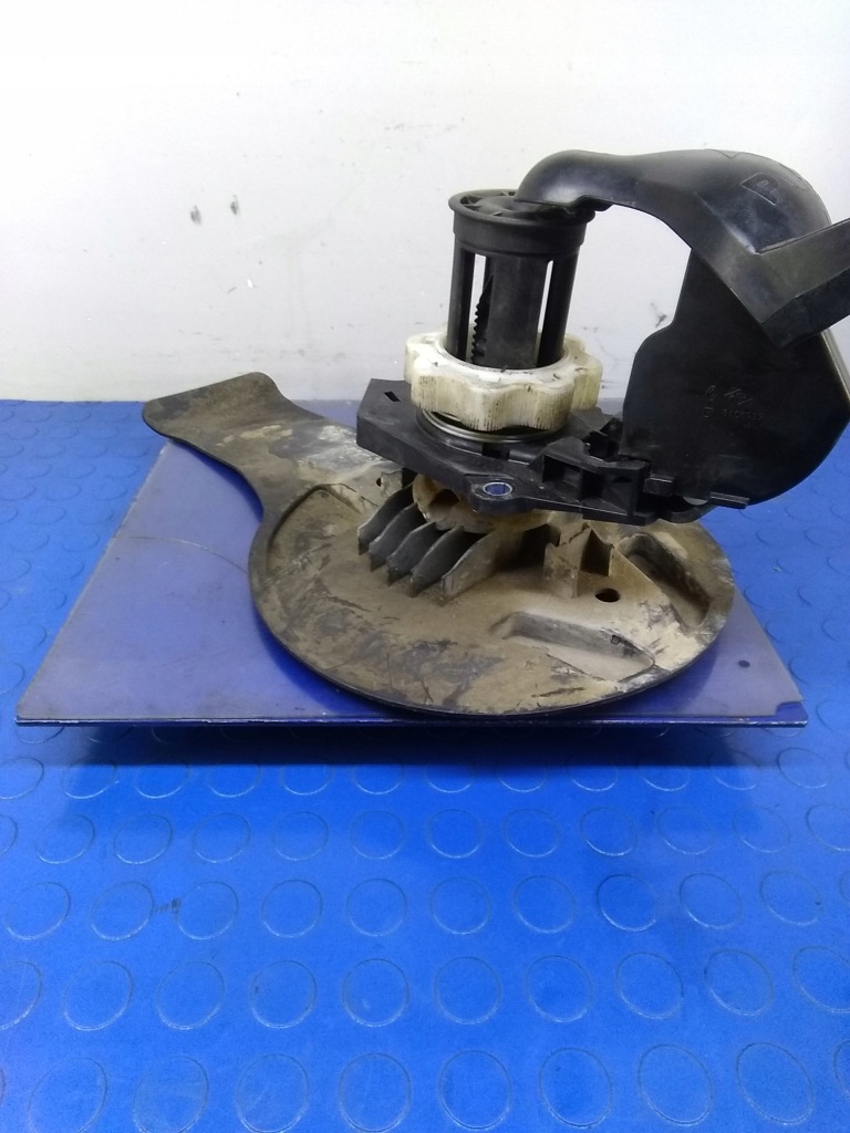 фото №2, Renault modus подъемник механизм колеса запасного 8200367262a