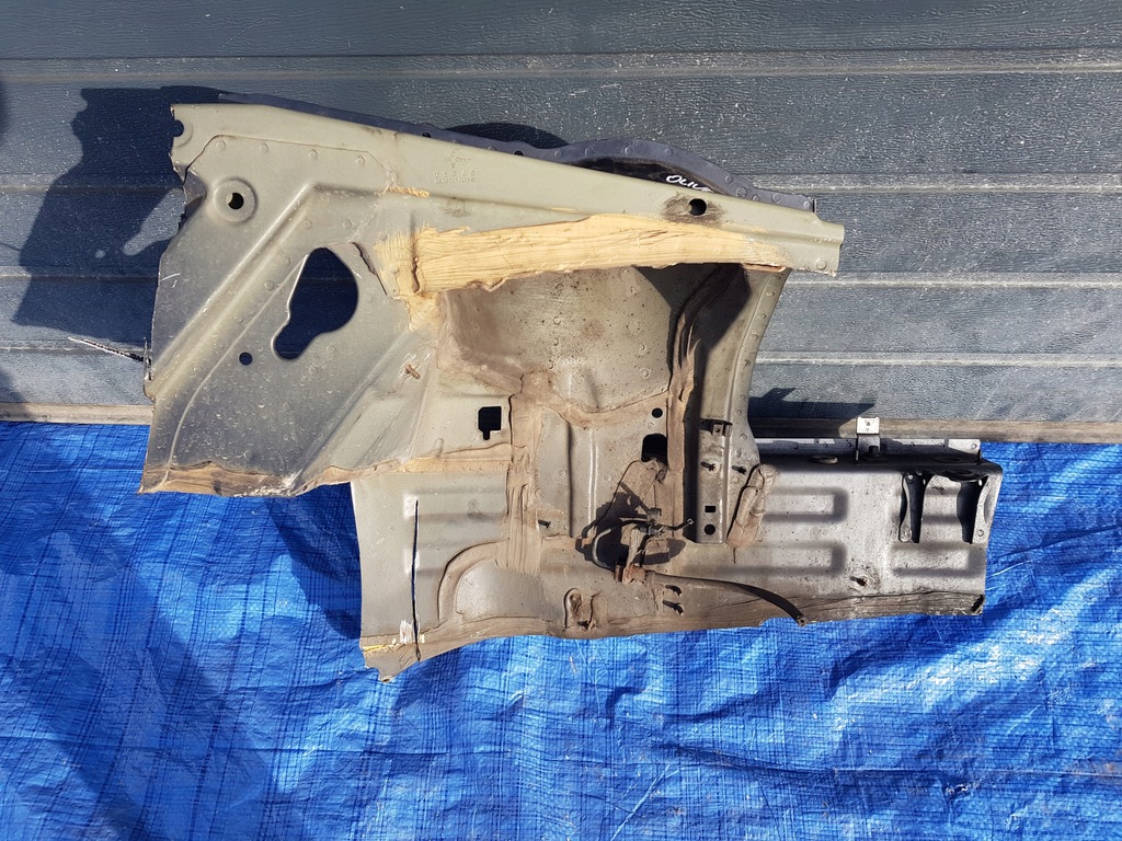 фото №1, Mercedes slk r172 чашка четверть лонжерон перед передняя правая