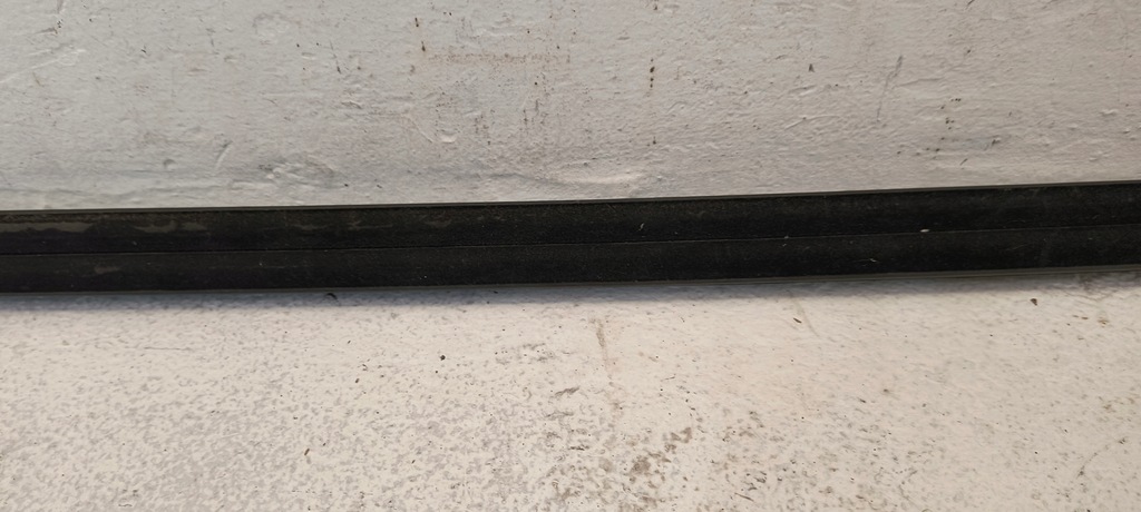 фото №8, Хром молдинг двері правий перед tesla model 3 iii