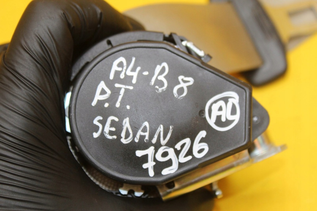 фото №6, Pas безопасности правый задняя audi a4 b8