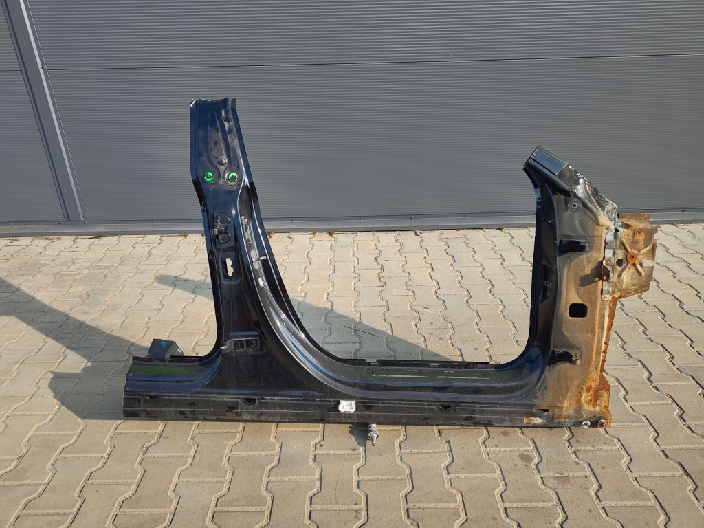 Купить Mercedes benz cla c118 стойка  b порог правый