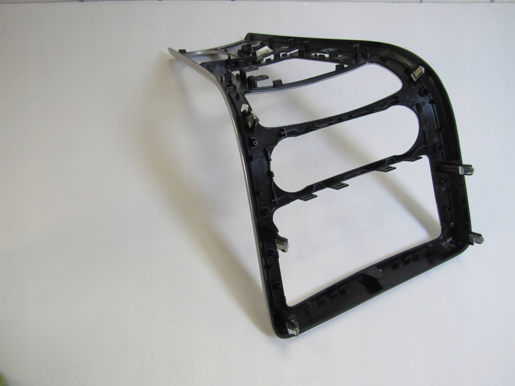 фото №8, Element консолі центральної середина mercedes-benz e a207 a1726801936-merc