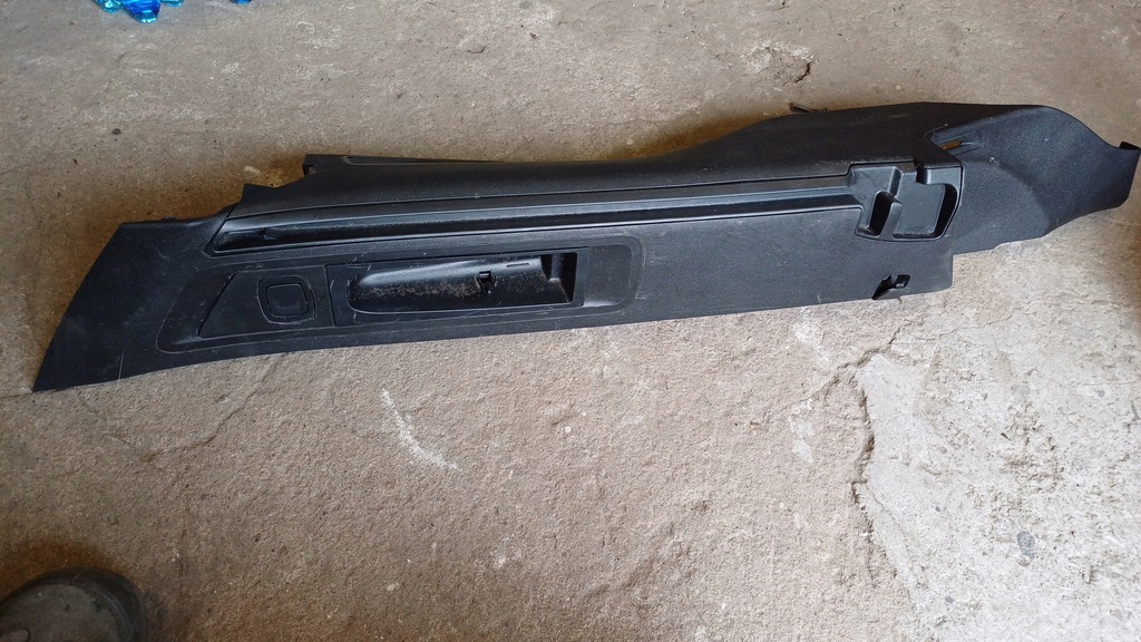 фото №1, Citroen c5 iii kombi кронштейн шторка левая