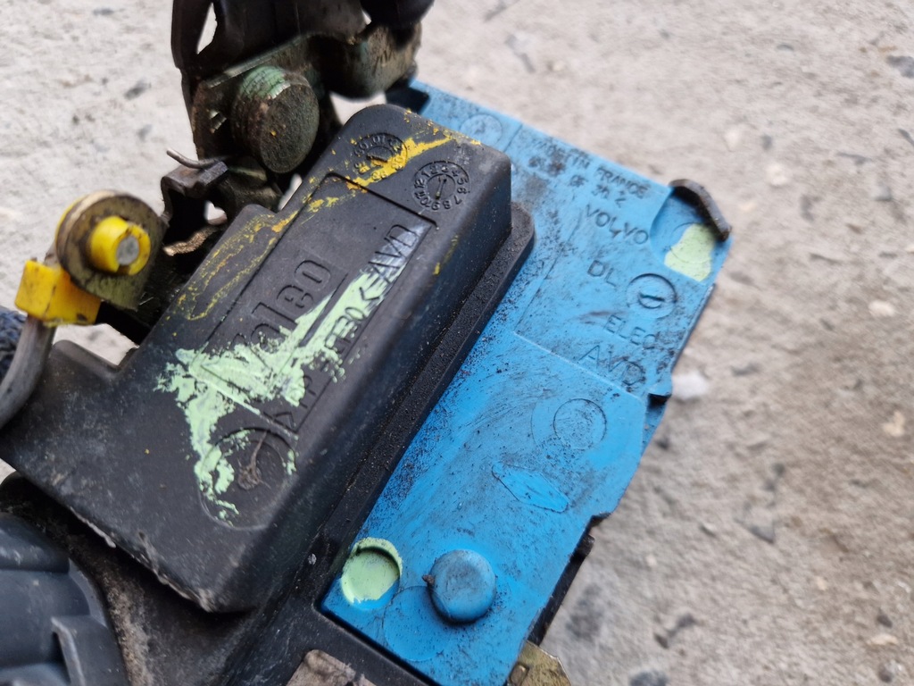 фото №7, Замок дверь правый перед volvo s80 i 8pin 9485305