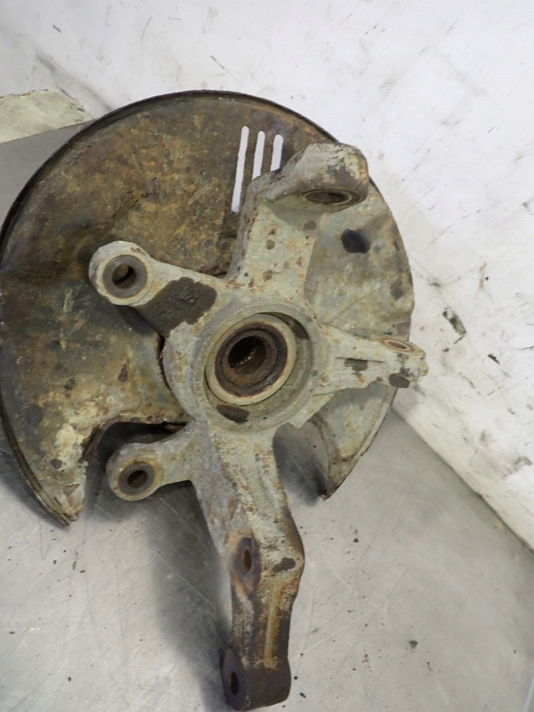 фото №7, Поворотный кулак ступица правый перед daihatsu terios 1.3