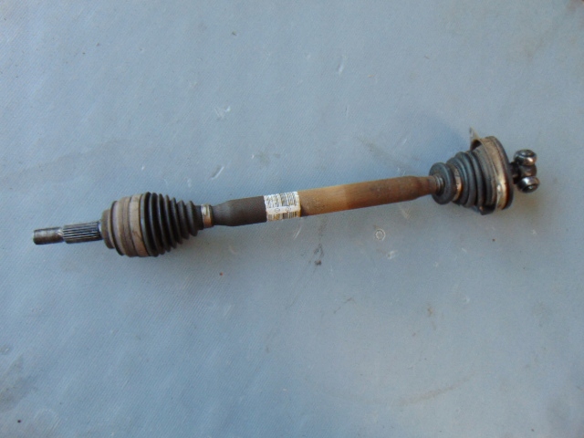 фото №1, Приводной вал левая левый перед dacia sandero ii logan ii 1.2 391019117r 75km