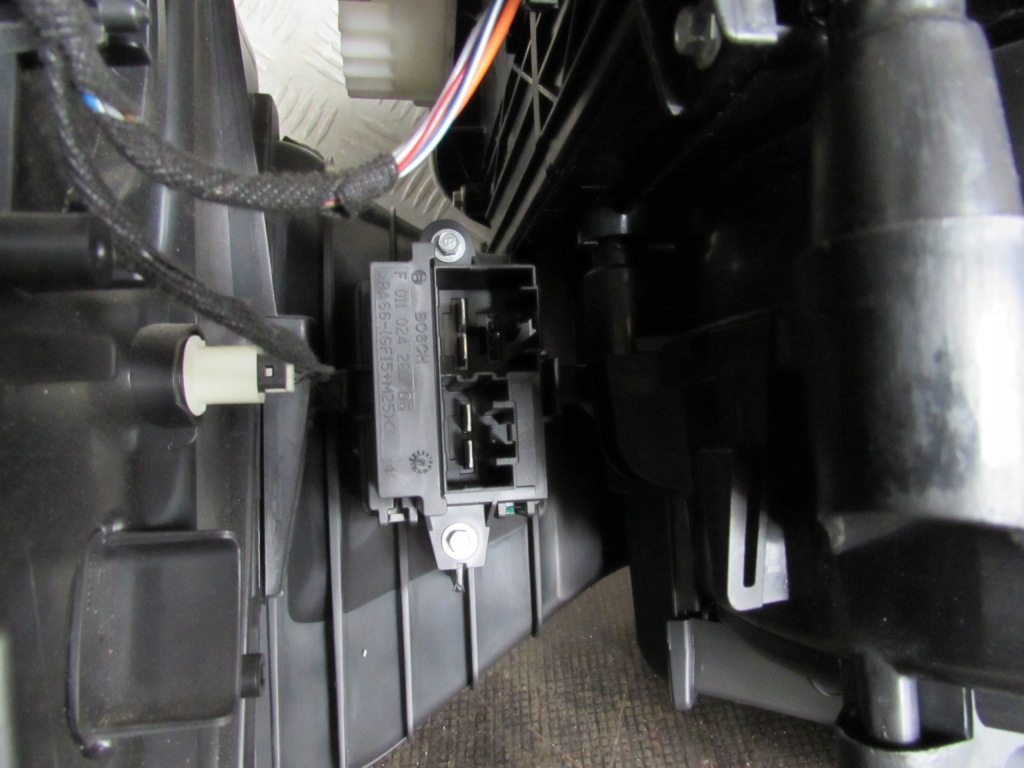 Корпус обігрівача opel meriva b 10-13r Ціна