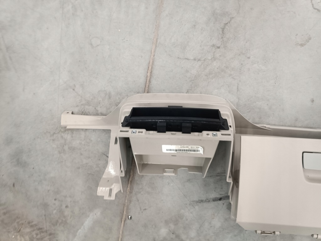 фото №12, Dodge grand caravan бардачок пасажира нижній