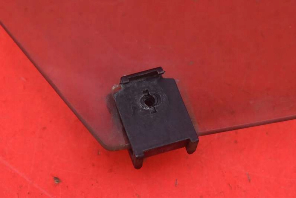 фото №10, Стекло боковая левая перед передняя peugeot 5008 1 i 09-13