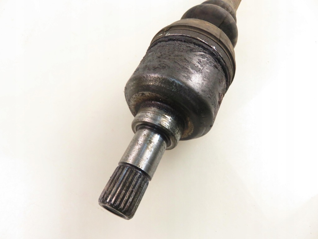 Приводной вал левая передняя peugeot 407 1.6 hdi в Украине