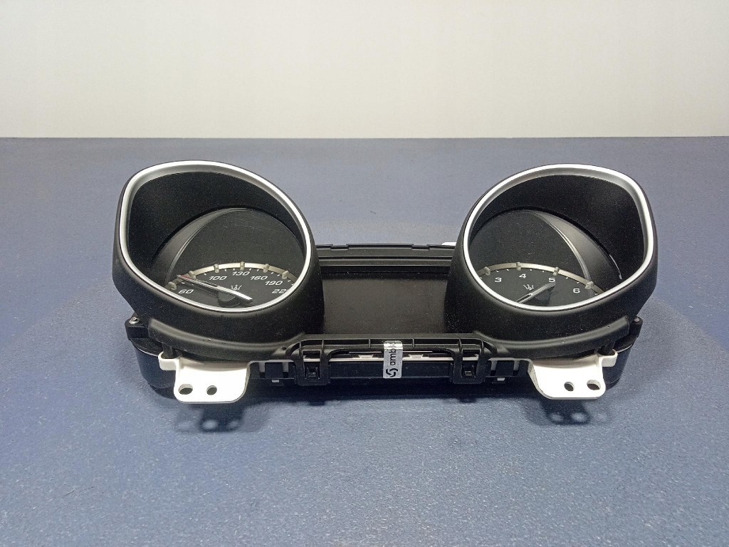 фото №11, Maserati levante 3.0 v6 430km приборы счетчик eu 670101175