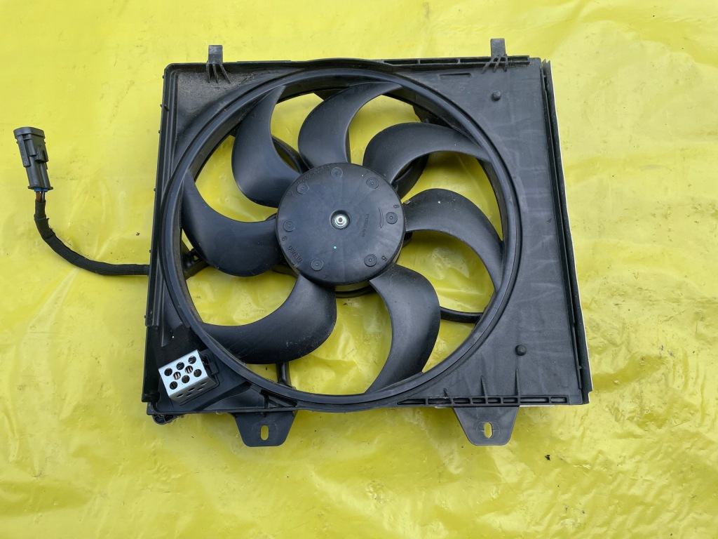 фото №1, Peugeot 208 ii 1.2 thp 1.5 bluehdi вентилятор радиатора