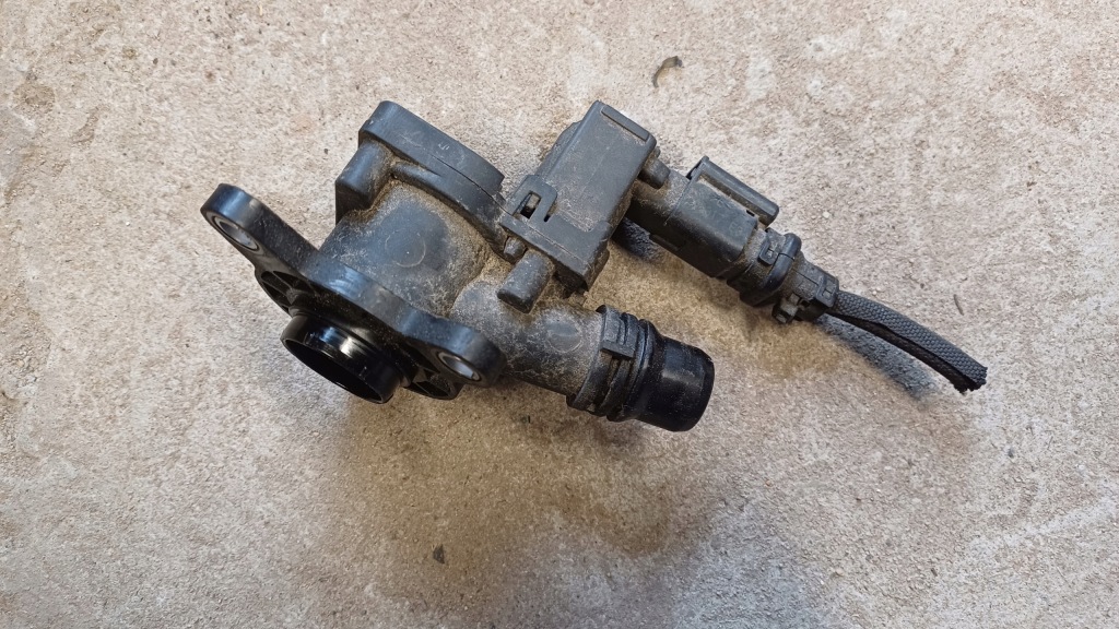 Купить Opel crossland 1.2 b клапан воздуха 9806487880