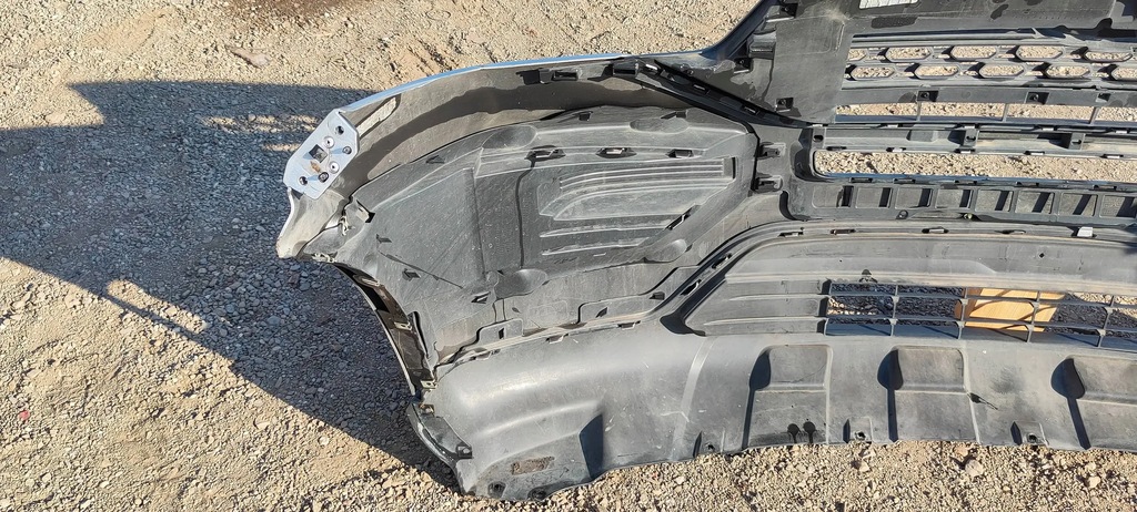 фото №11, Бампер решётка радиатора перед передний kompletny ford explorer 2020-