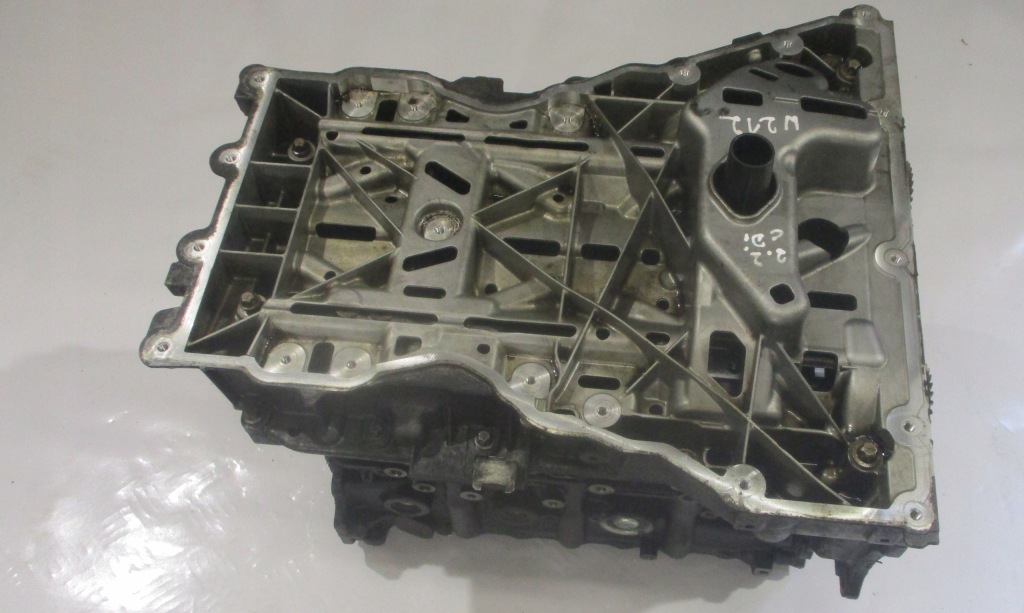 Купить Блок двигателя mercedes w212 2.2 cdi a6510110108 r6510111501
