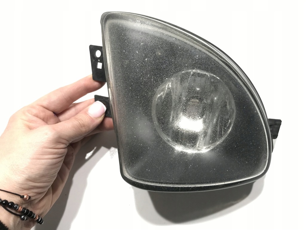 фото №1, Bmw f10 f11 противотуманная фара правый 89211390 7216888