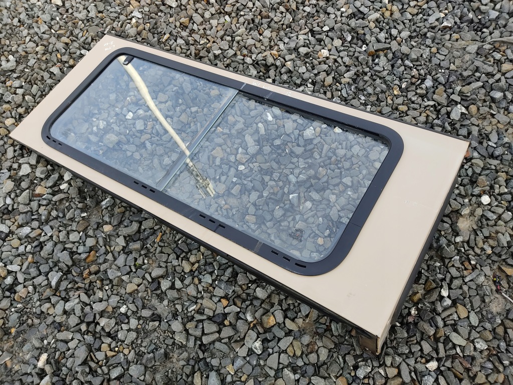 фото №1, Рамка nadstawka левая задняя задняя крыло левый стекло defender 1999-2014