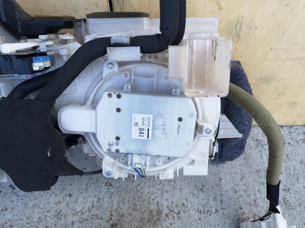 Обігрівач повітродувка задній задня lexus ls ls460 iv 87103-50120 Доставка