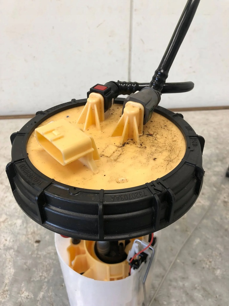 фото №3, Насос пального renault master iii 172026697r